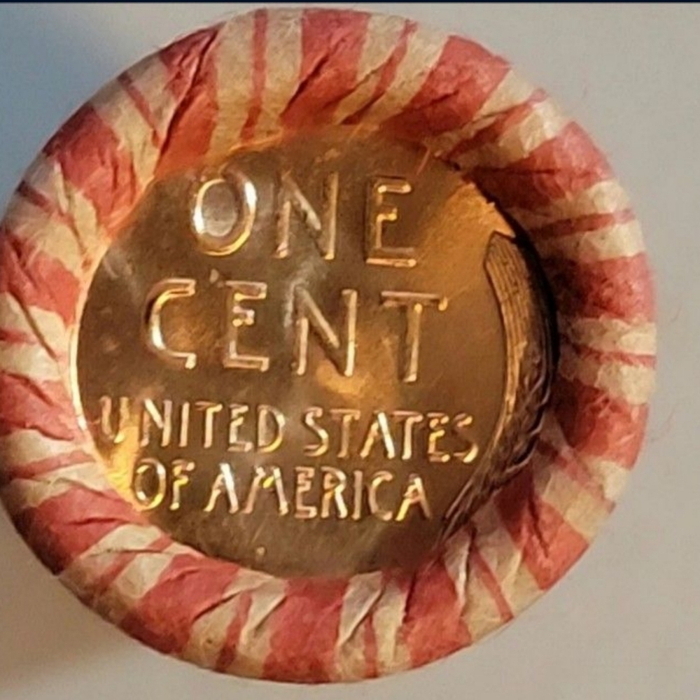 1 Unsearched roll of Lincoln Wheat Cents with BU ender